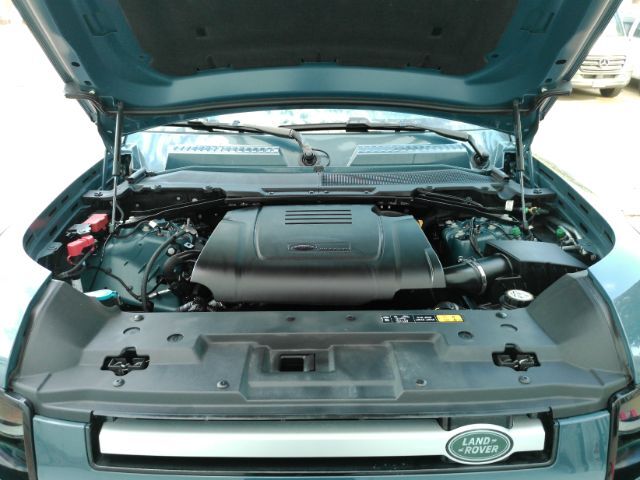 2025 Land Rover Defender 110 P300 Plano TX