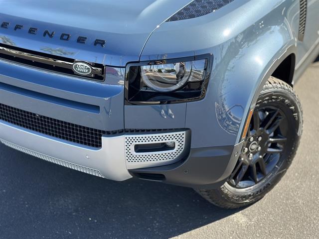 2025 Land Rover Defender 110 P300 S