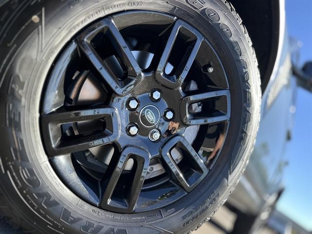 2025 Land Rover Defender 110 P300 S