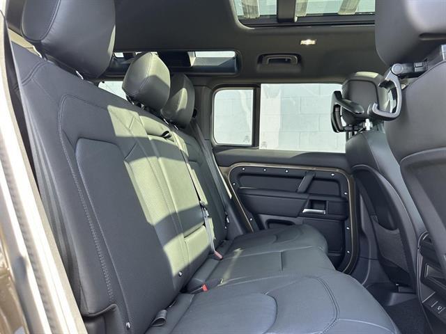2025 Land Rover Defender 110 P400 X-Dynamic SE Tucson AZ