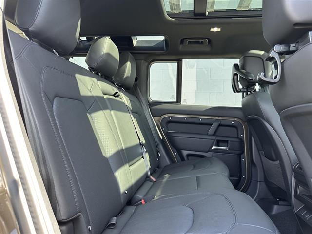 2025 Land Rover Defender 110 P400 X-Dynamic SE Tucson AZ