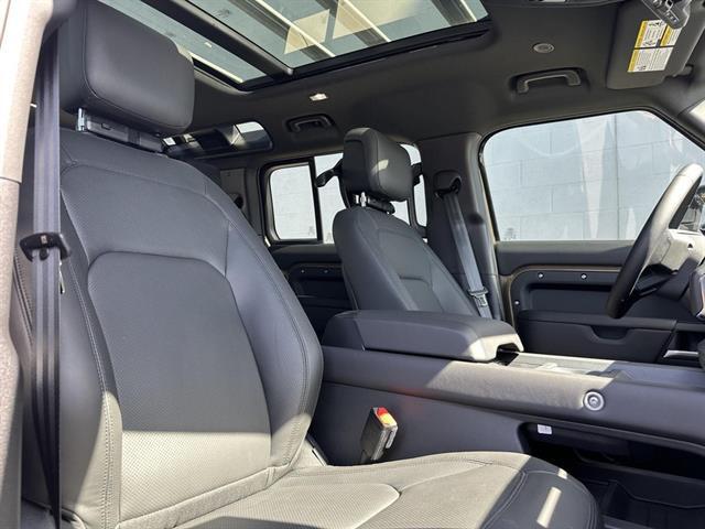 2025 Land Rover Defender 110 P400 X-Dynamic SE Tucson AZ