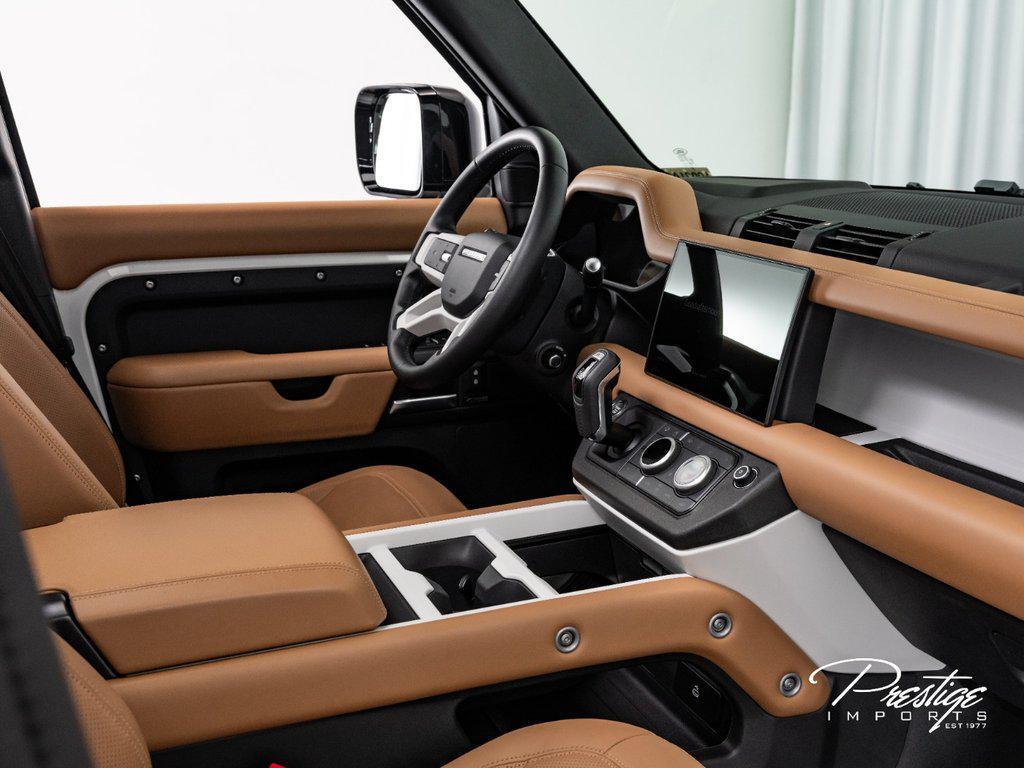 2025 Land Rover Defender 110 P500 X-Dynamic SE North Miami Beach FL