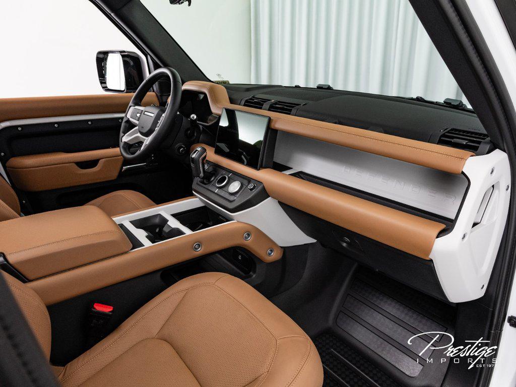 2025 Land Rover Defender 110 P500 X-Dynamic SE North Miami Beach FL