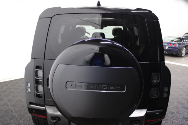 2025 Land Rover Defender 110 P525 V8 Chantilly VA