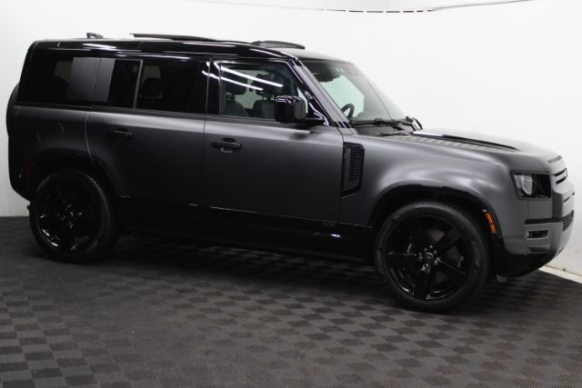 2025 Land Rover Defender 110 P525 V8