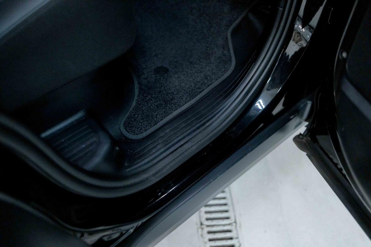 2025 Land Rover Defender 110 S Marietta GA