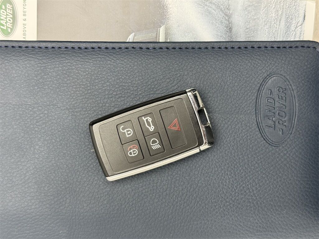 2025 Land Rover Defender 110 S NAV,CAM,PANO,HTD STS,BLIND SPOT,19&quot; WLS Plano TX