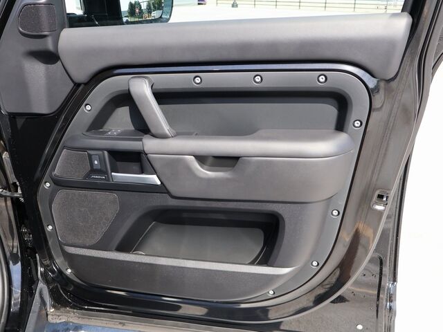 2025 Land Rover Defender 110 S Oshkosh WI
