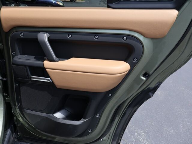 2025 Land Rover Defender 110 S Oshkosh WI