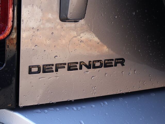 2025 Land Rover Defender 110 S Oshkosh WI
