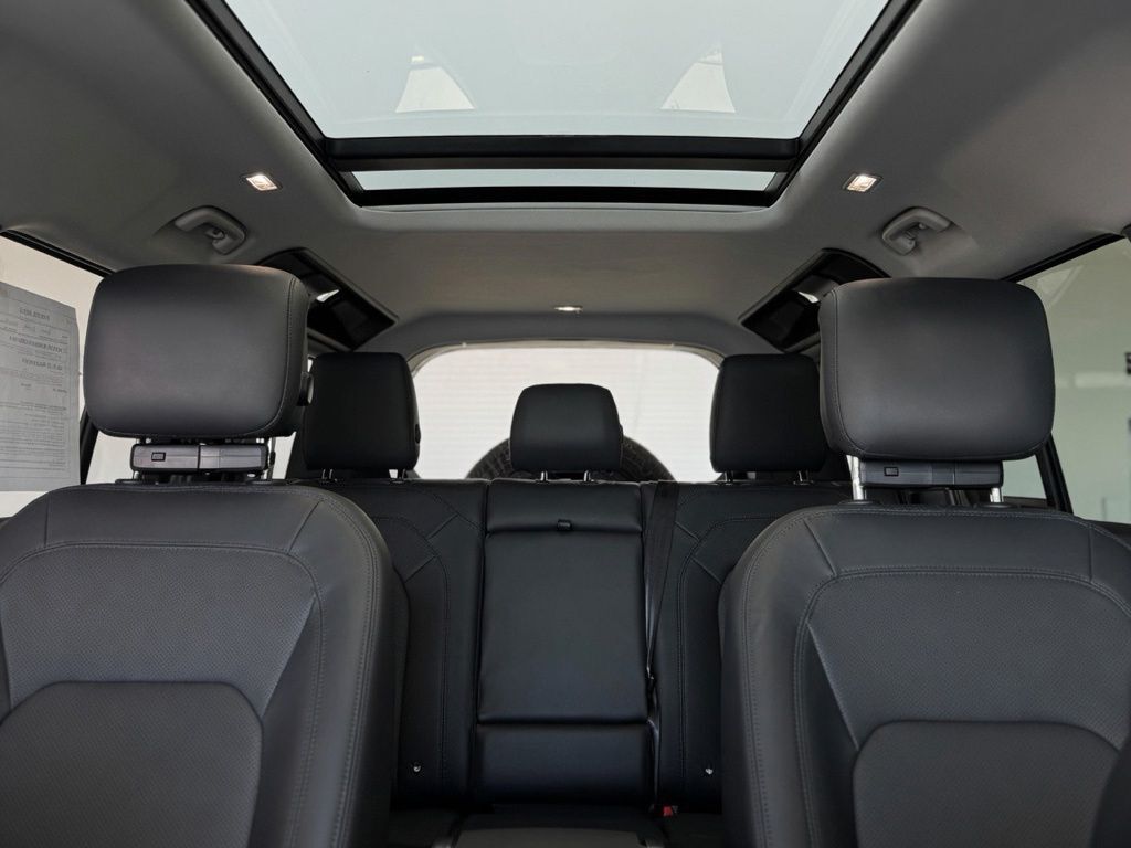 2025 Land Rover Defender 110 S Tucson AZ