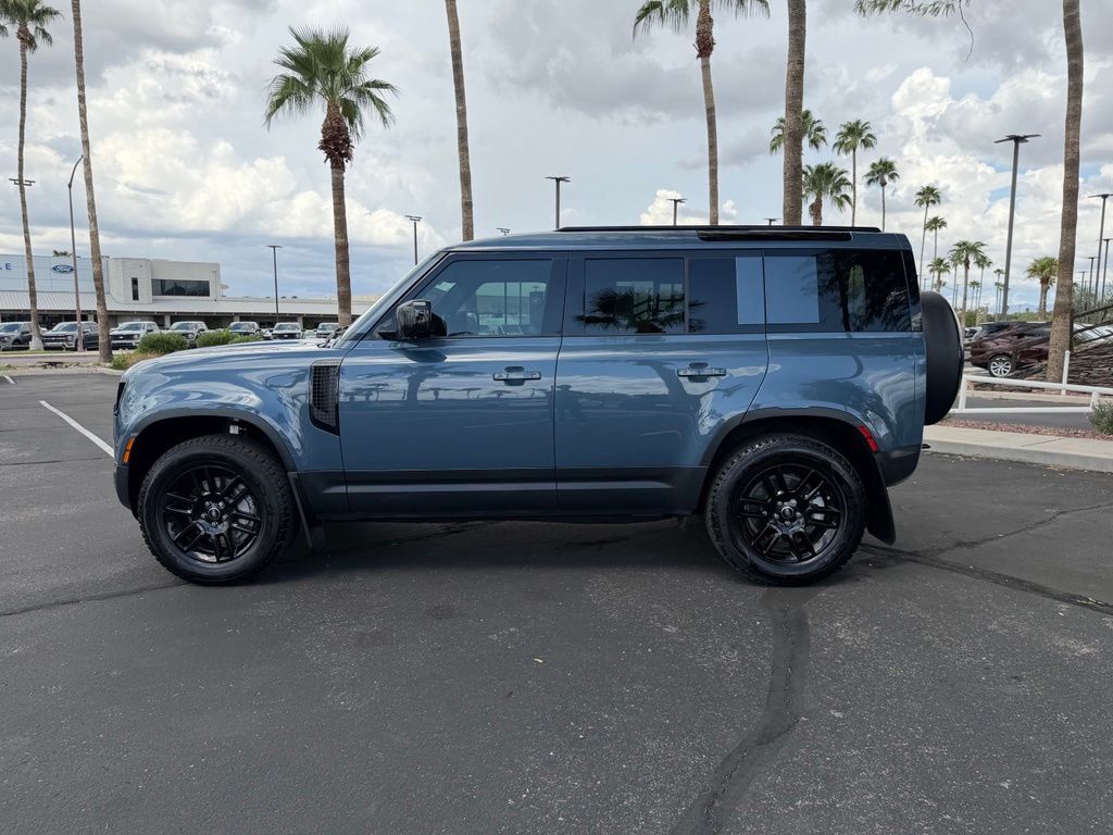 2025 Land Rover Defender 110 S