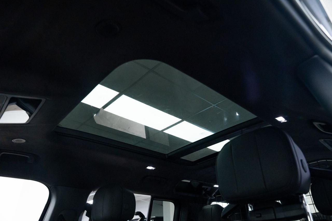 2025 Land Rover Defender 110 V8 1 Owner Vented Seats Portland OR