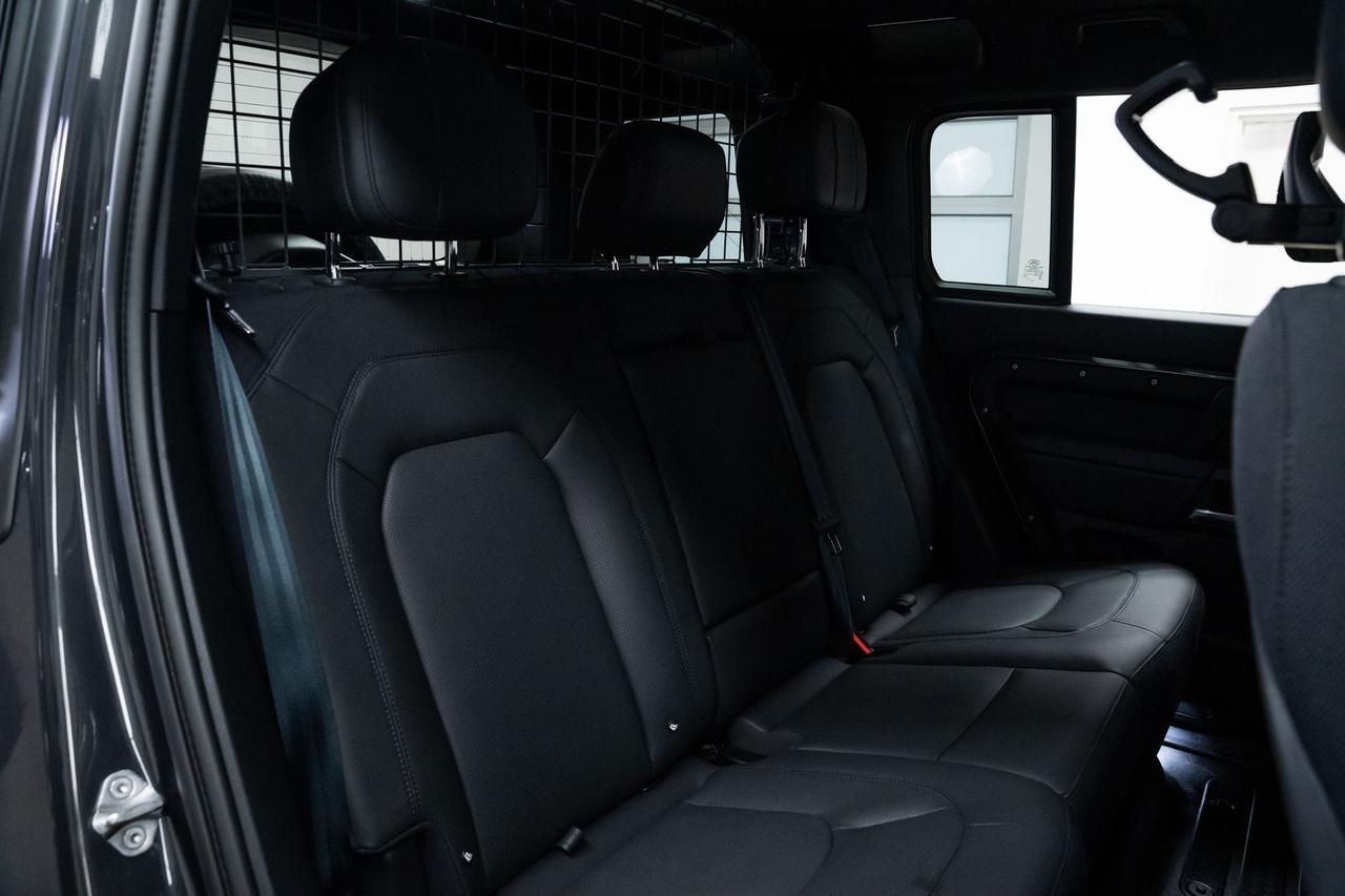 2025 Land Rover Defender 110 V8 1 Owner Vented Seats Portland OR