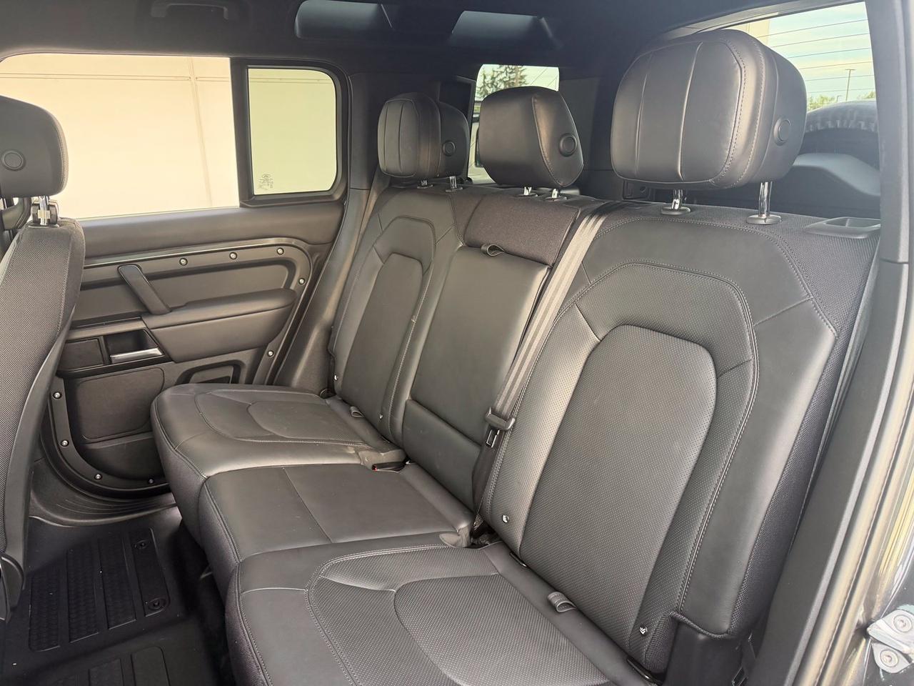 2025 Land Rover Defender 110 V8 Gladstone OR