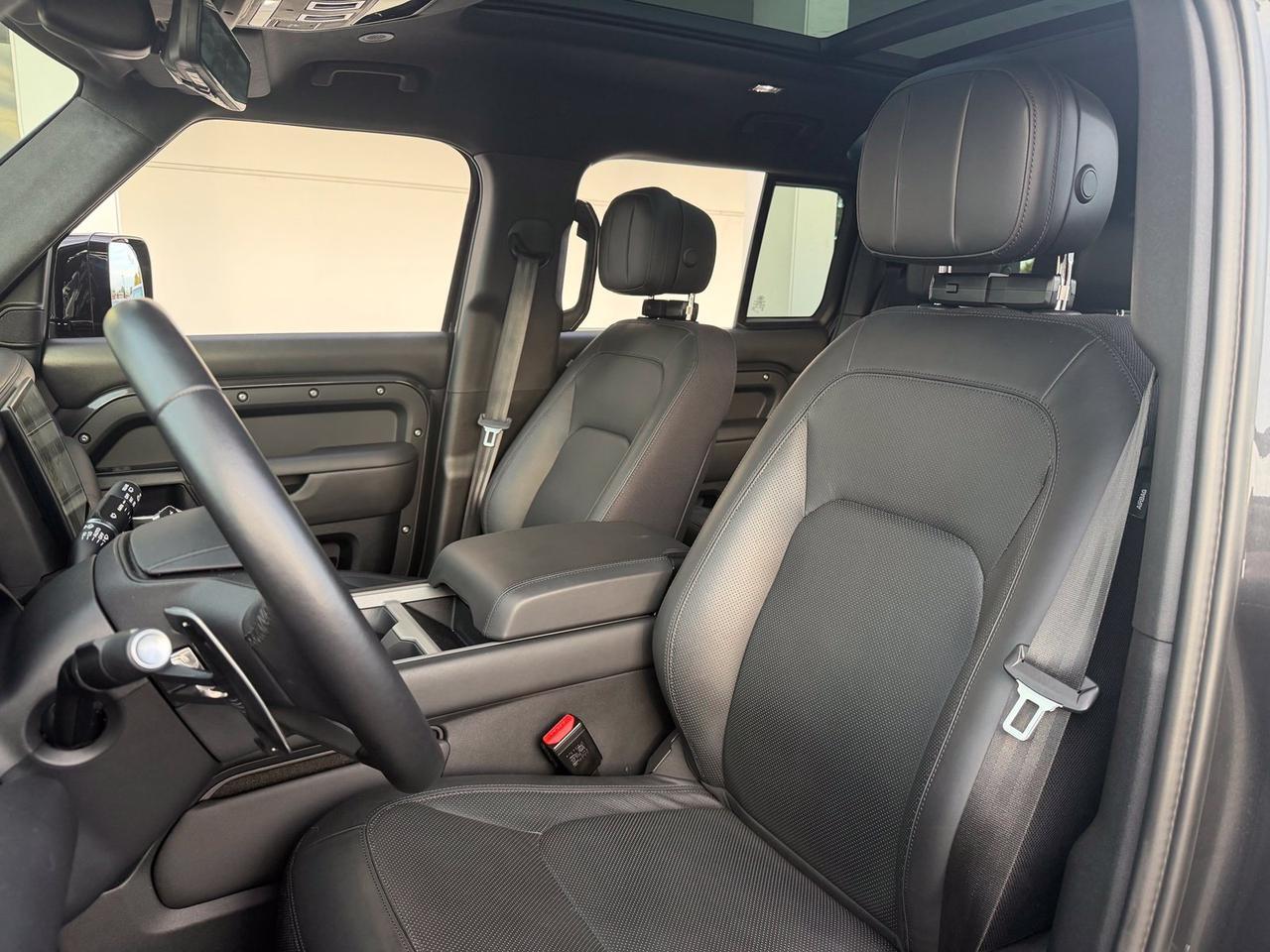 2025 Land Rover Defender 110 V8 Gladstone OR