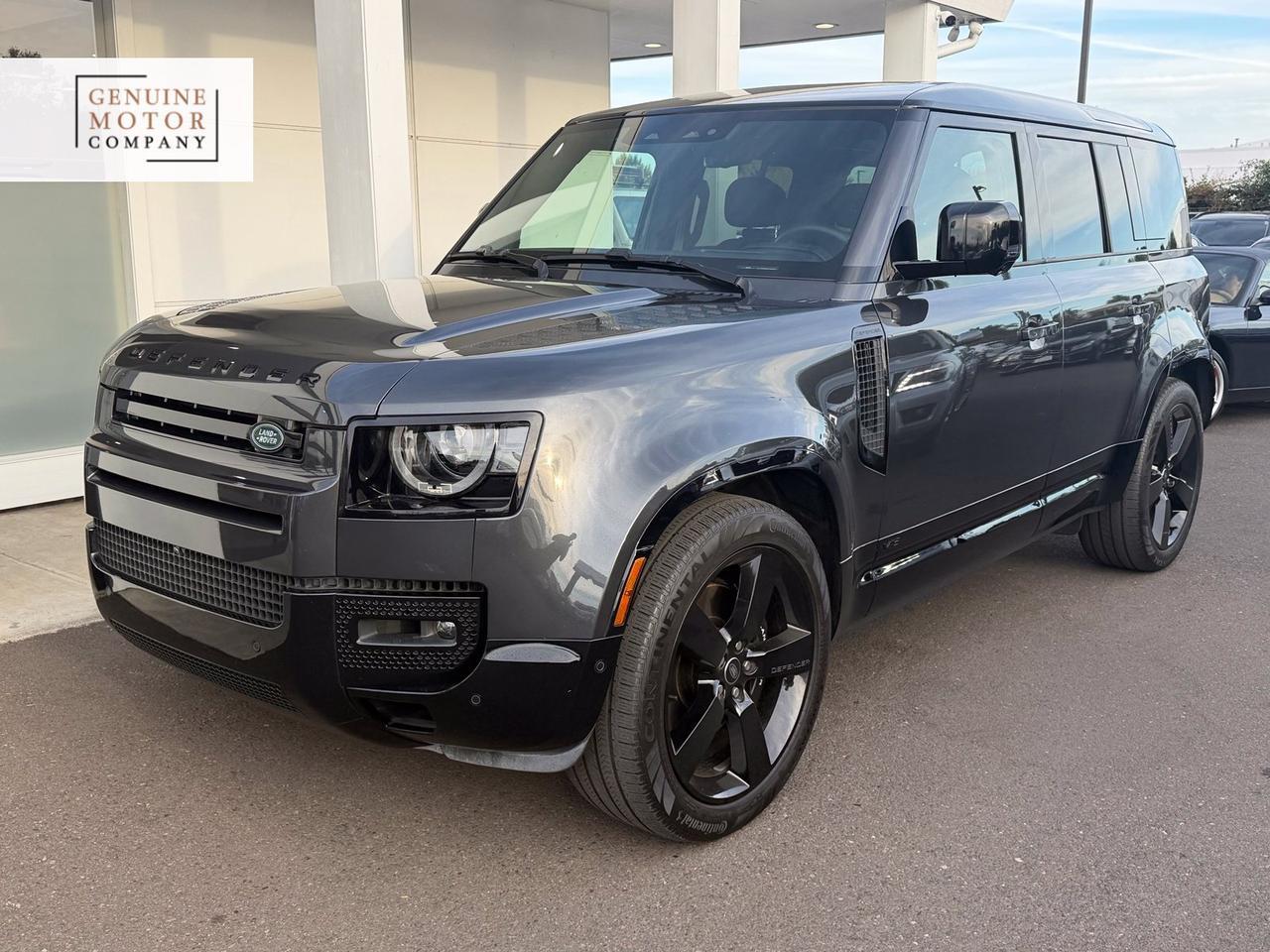 2025 Land Rover Defender 110 V8