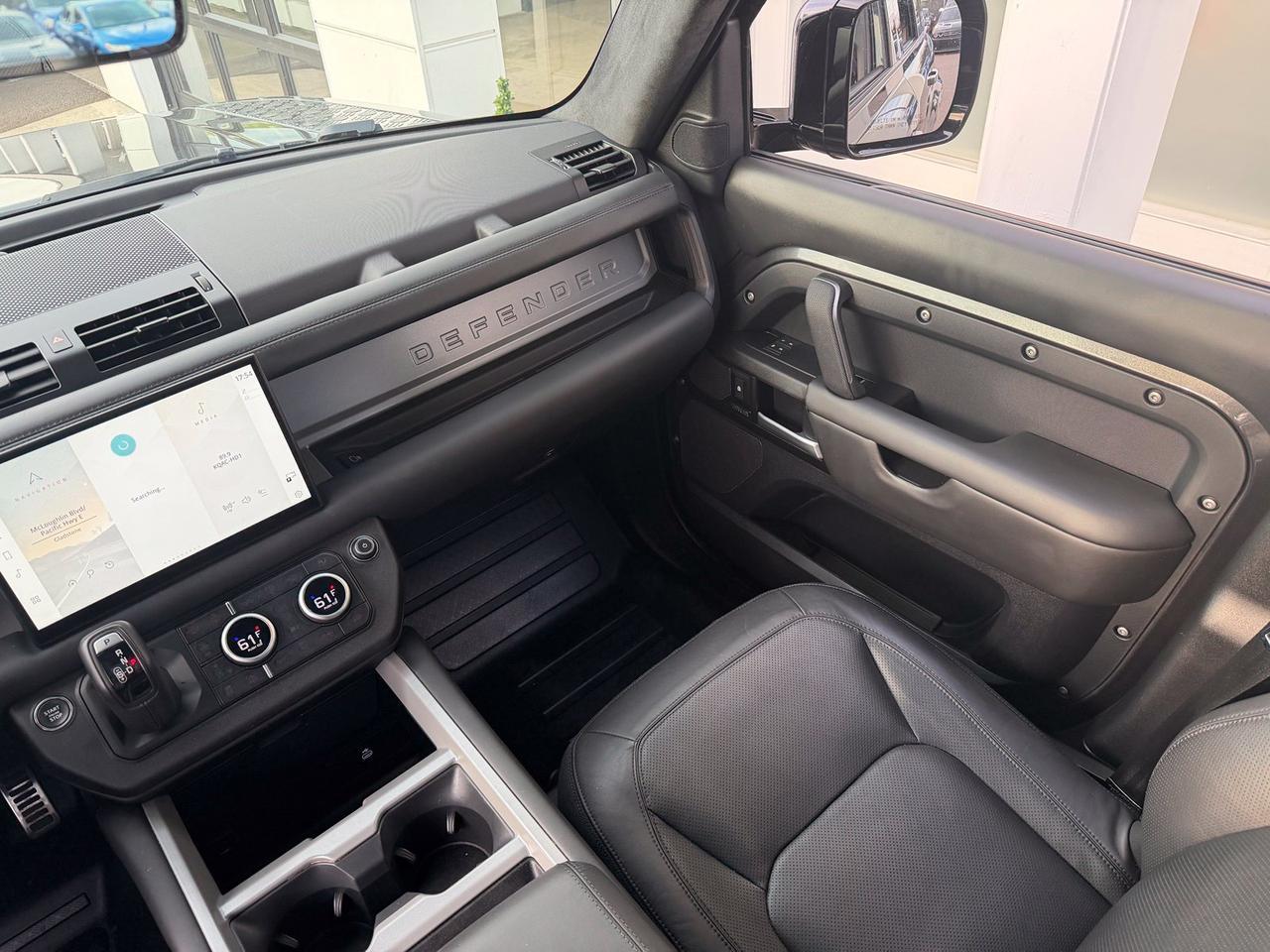 2025 Land Rover Defender 110 V8 Gladstone OR
