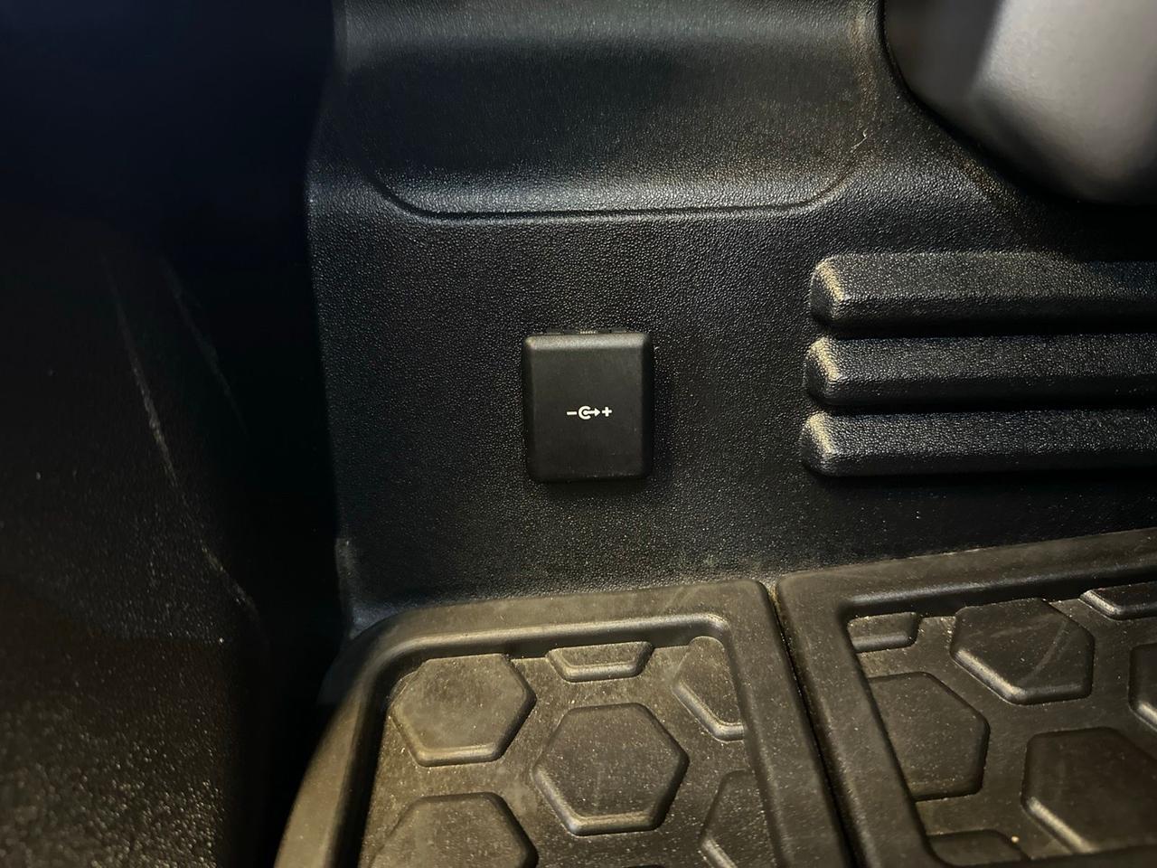 2025 Land Rover Defender 110 V8 Richmond VA