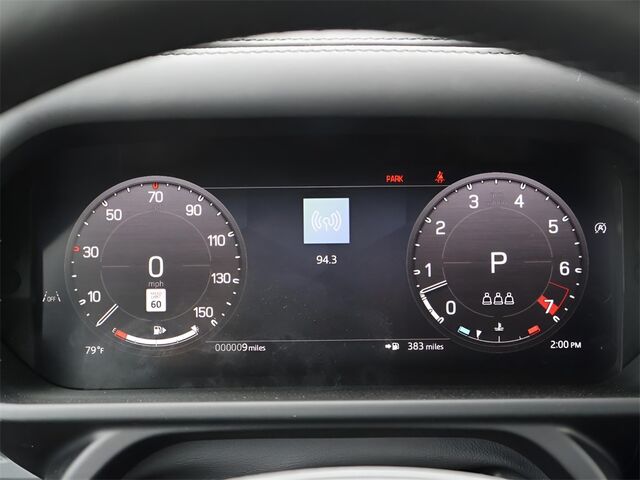 2025 Land Rover Defender 110 X-Dynamic SE Oshkosh WI