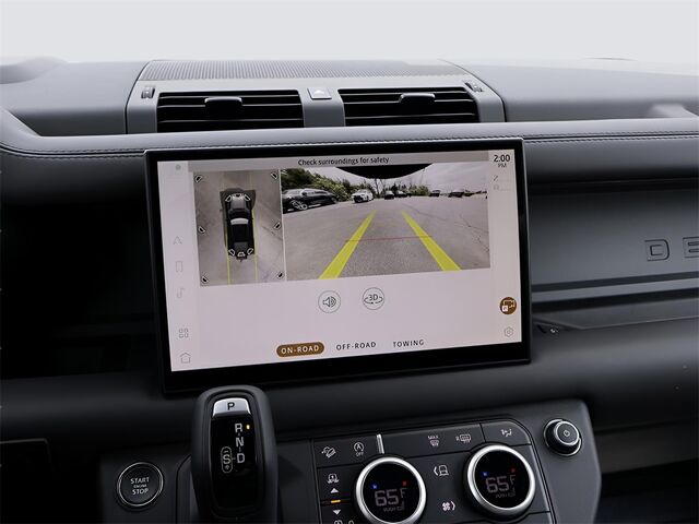 2025 Land Rover Defender 110 X-Dynamic SE Oshkosh WI