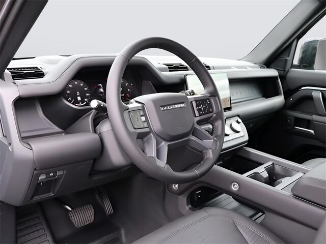 2025 Land Rover Defender 110 X-Dynamic SE Oshkosh WI