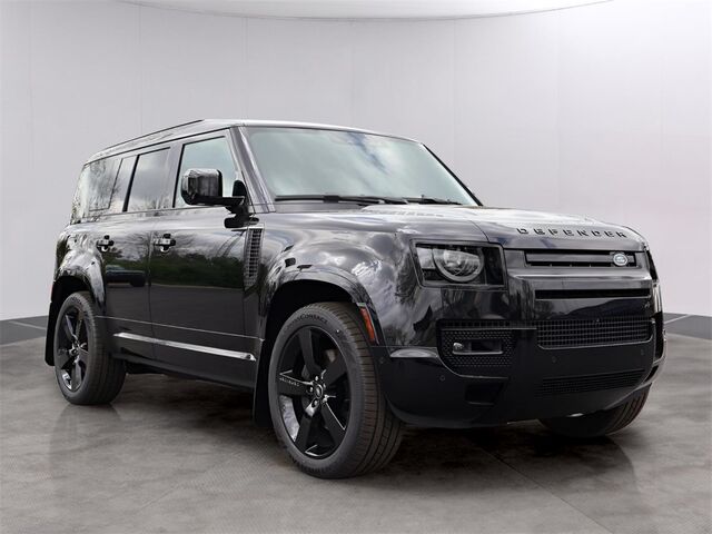 2025 Land Rover Defender 110 X-Dynamic SE Oshkosh WI