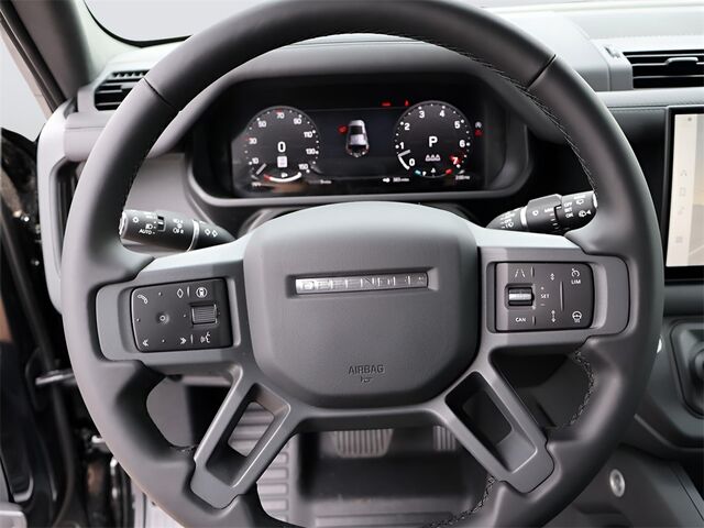 2025 Land Rover Defender 110 X-Dynamic SE Oshkosh WI
