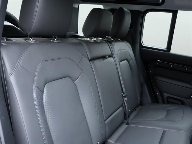 2025 Land Rover Defender 110 X-Dynamic SE Oshkosh WI