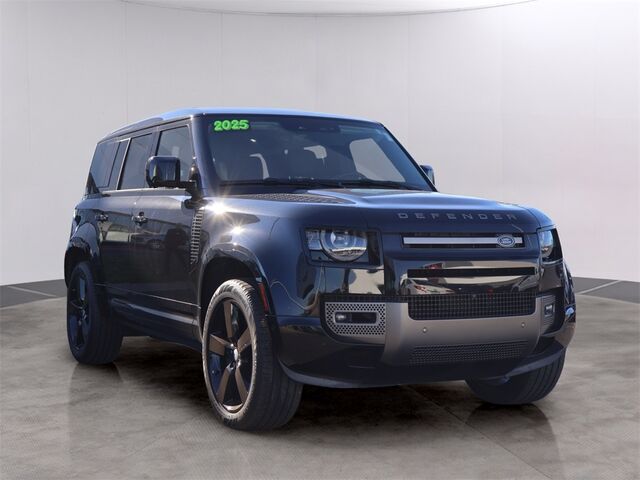 2025 Land Rover Defender 110 X-Dynamic SE Oshkosh WI