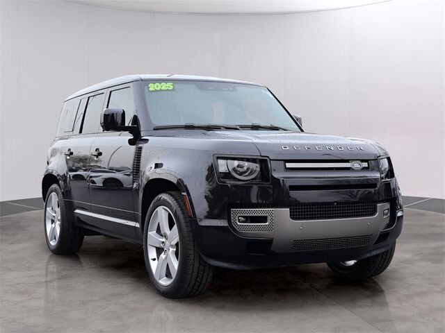 2025 Land Rover Defender 110 X-Dynamic SE Oshkosh WI
