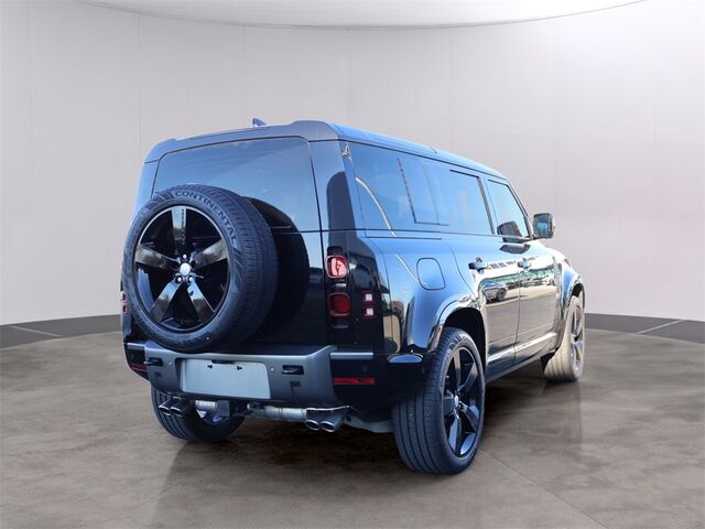 2025 Land Rover Defender 110 X-Dynamic SE Oshkosh WI