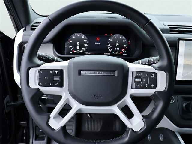 2025 Land Rover Defender 110 X-Dynamic SE Oshkosh WI