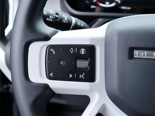 2025 Land Rover Defender 110 X-Dynamic SE Oshkosh WI