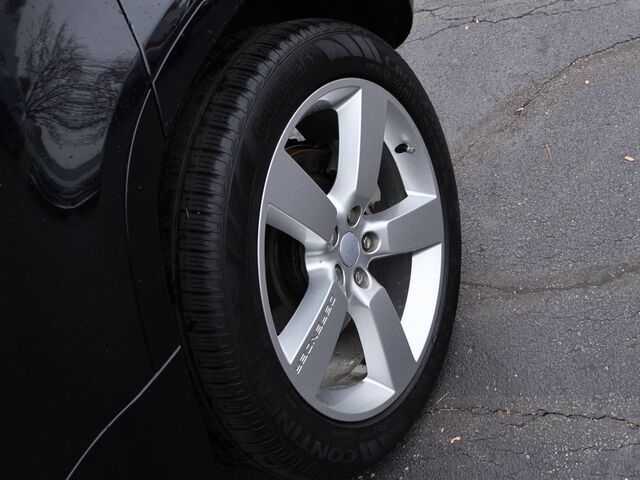 2025 Land Rover Defender 110 X-Dynamic SE Oshkosh WI