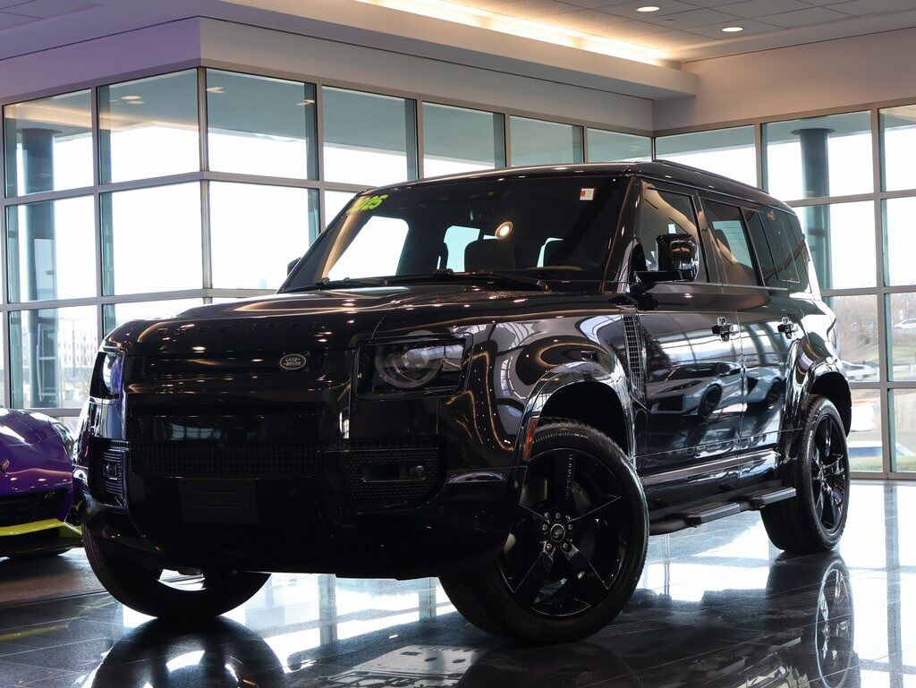 2025 Land Rover Defender 110 X-Dynamic SE