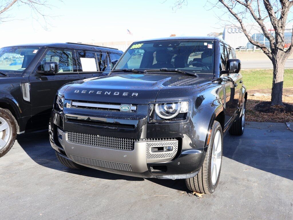 2025 Land Rover Defender 110