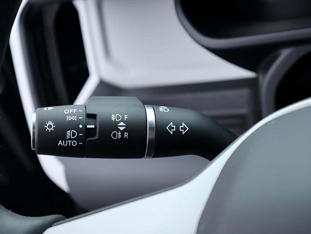 2025 Land Rover Defender 110 X-Dynamic SE v8 San Clemente CA