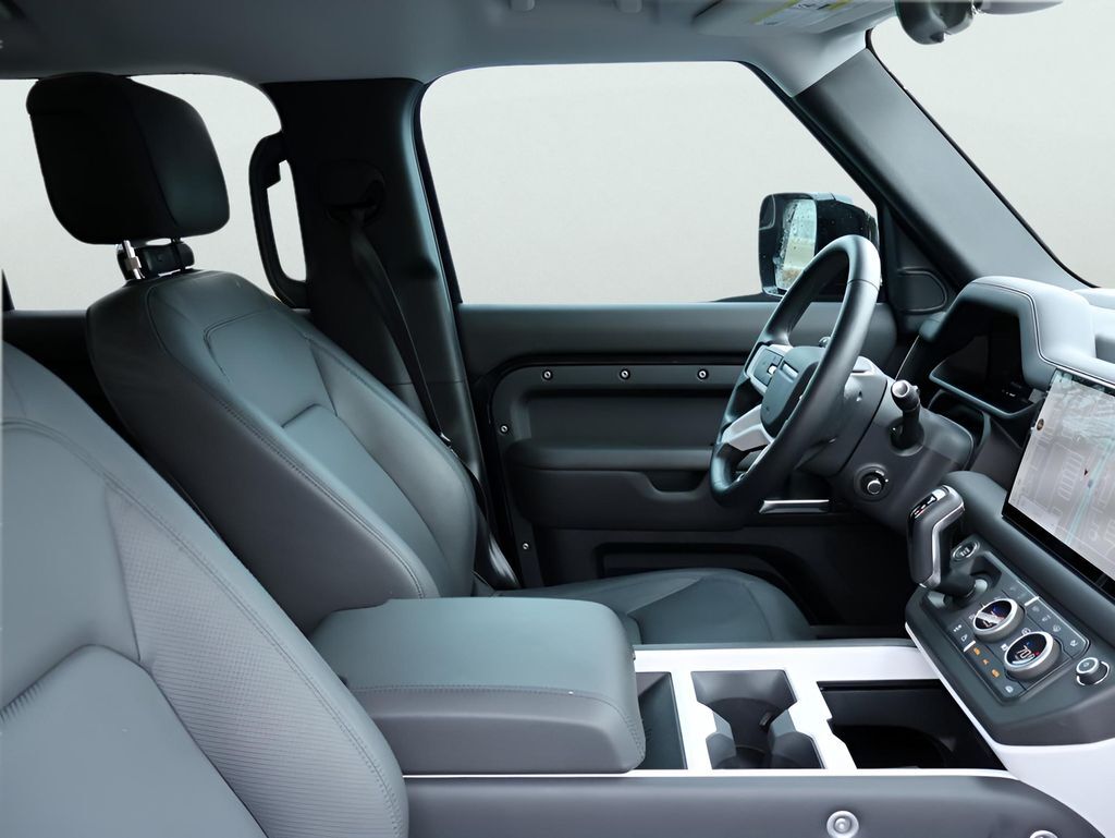 2025 Land Rover Defender 110 X-Dynamic SE v8 San Clemente CA