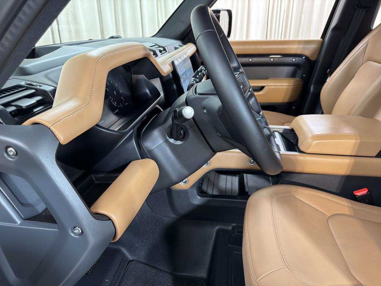 2025 Land Rover Defender 110 X-Dynamic SE Annapolis MD