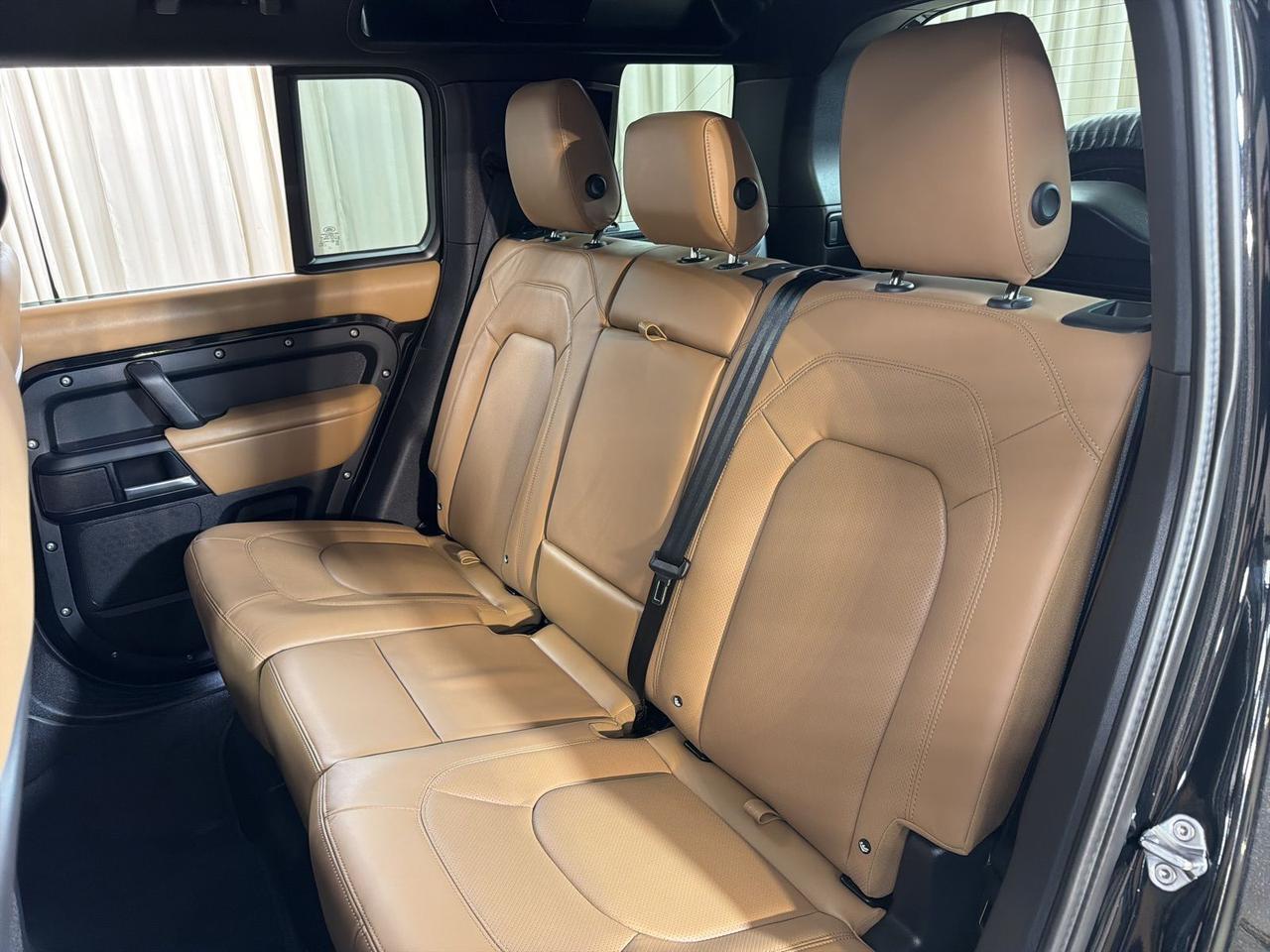 2025 Land Rover Defender 110 X-Dynamic SE Annapolis MD