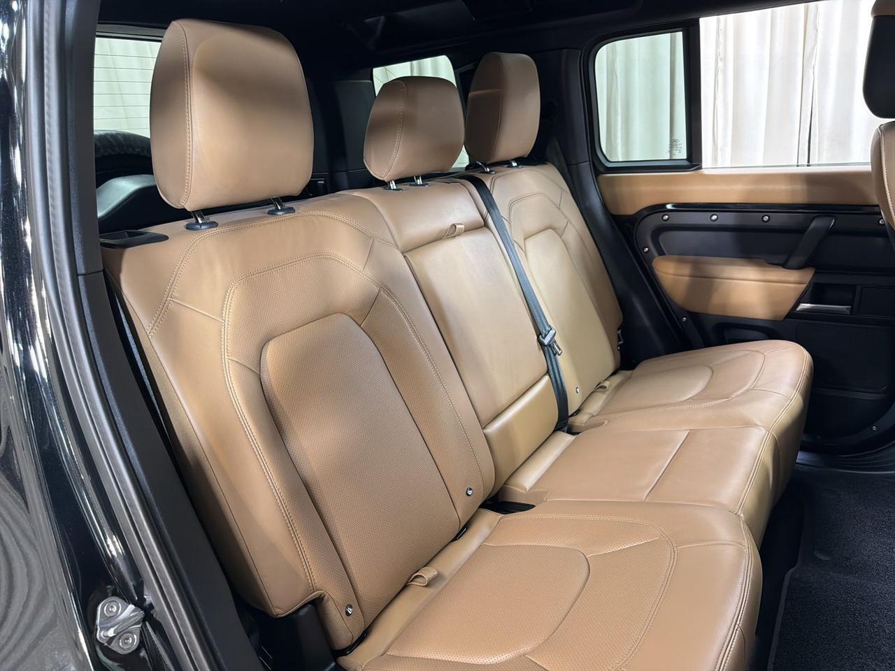 2025 Land Rover Defender 110 X-Dynamic SE Annapolis MD