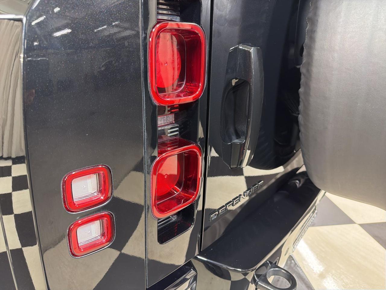 2025 Land Rover Defender 110 X-Dynamic SE Annapolis MD