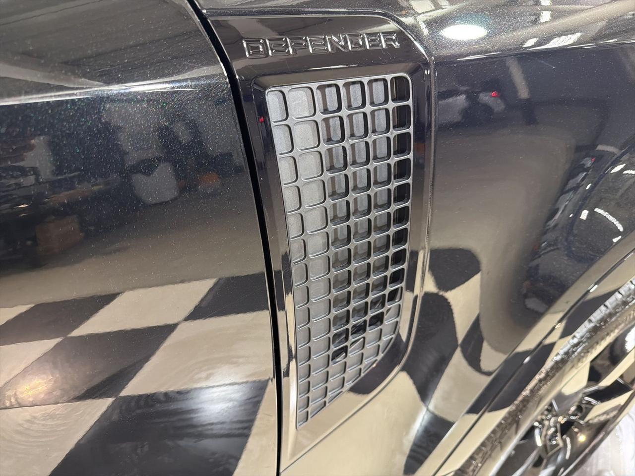 2025 Land Rover Defender 110 X-Dynamic SE Annapolis MD