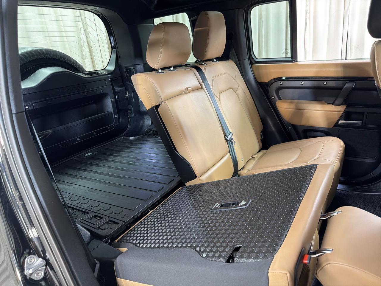 2025 Land Rover Defender 110 X-Dynamic SE Annapolis MD