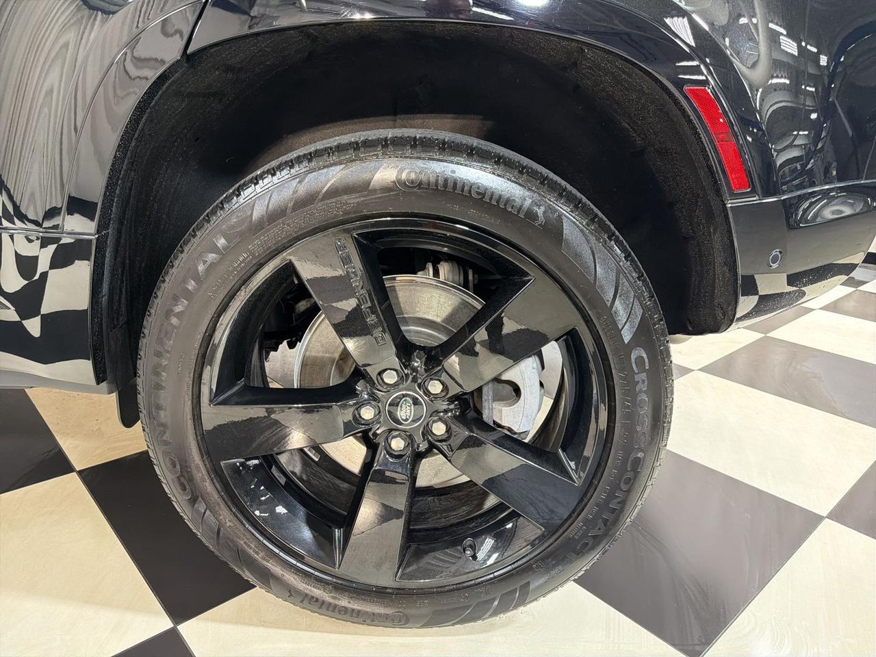 2025 Land Rover Defender 110 X-Dynamic SE Annapolis MD