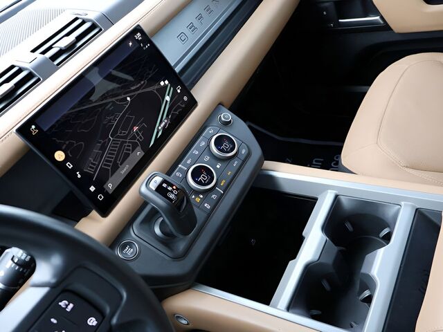 2025 Land Rover Defender 110 X Oshkosh WI