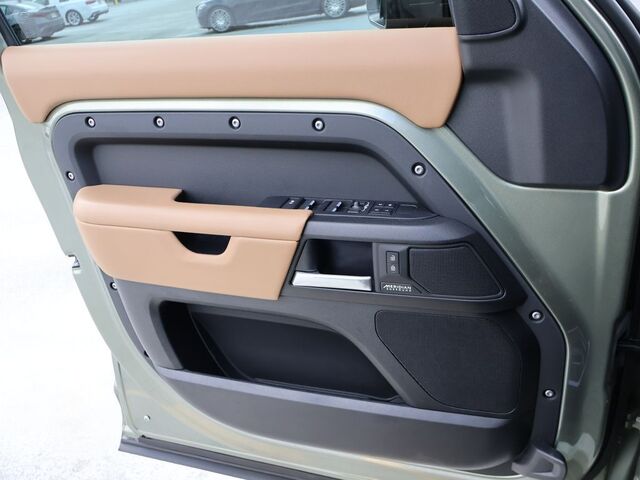 2025 Land Rover Defender 110 X Oshkosh WI