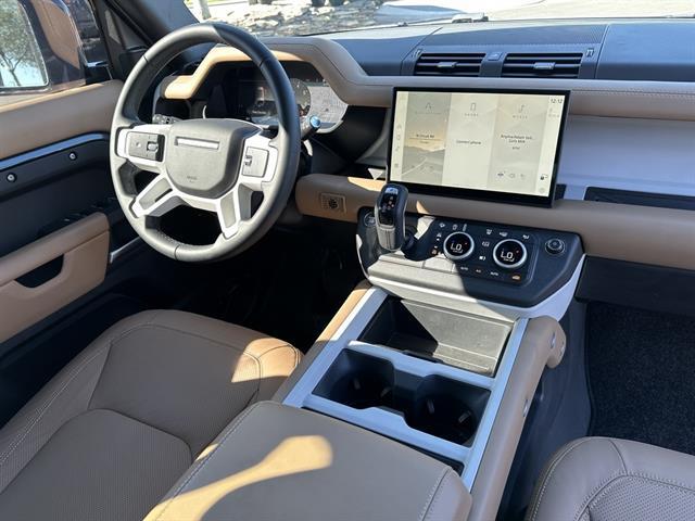2025 Land Rover Defender 130 P400 X-Dynamic SE Tucson AZ